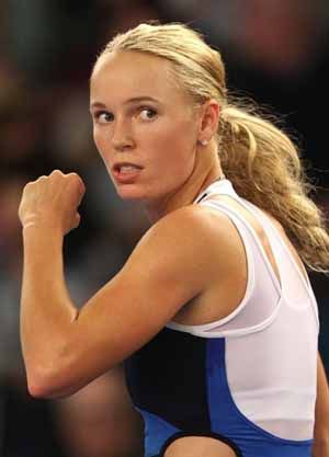 Sharapova, Awas Kepleset !