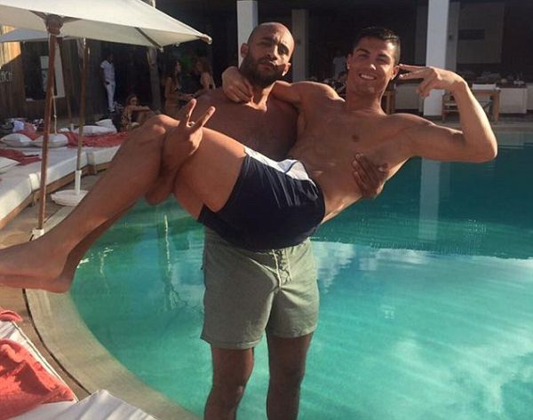 Jurnalis Prancis Beberkan 'Bukti' Bahwa Cristiano Ronaldo Homo