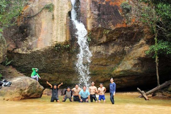 4. Air Terjun Alahan Riau. (bp.blogspot.com)