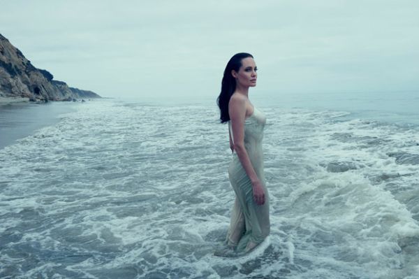 angelina jolie cover vogue us november 2015