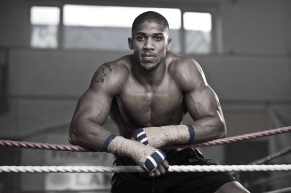 Cuma Lima Menit, Anthony Joshua Lucuti Gelar IBF Charles Martin
