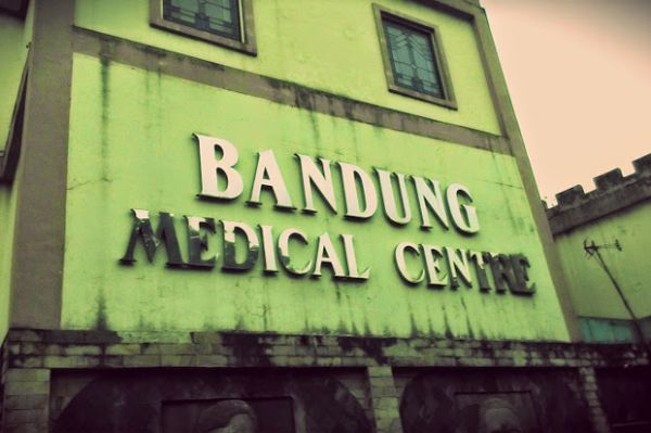 Plesir ke Urband Legend di Bandung