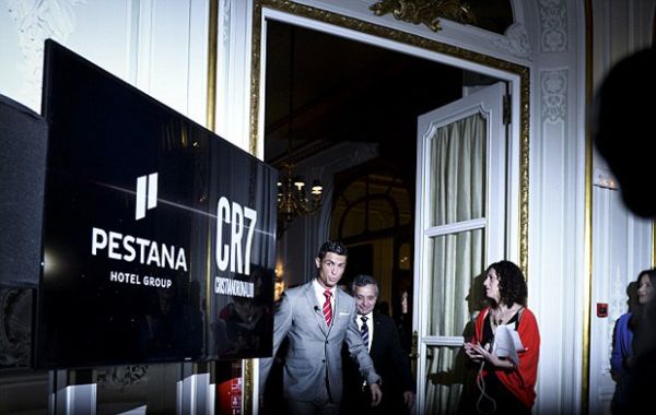 Buat Persiapan Pensiun Ronaldo Bisnis Hotel