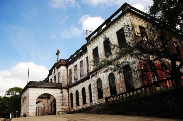 5 Hotel Terbengkalai di Dunia yang Menyeramkan