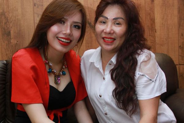 Tinggalkan Dunia Model, Fokus Jadi MC
