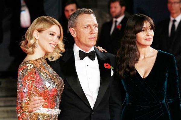 daniel craig di premiere spectre