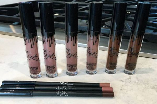 Varian Lisptik Lip Kit By Kylie Varian Lisptik Lip Kit By Kylie