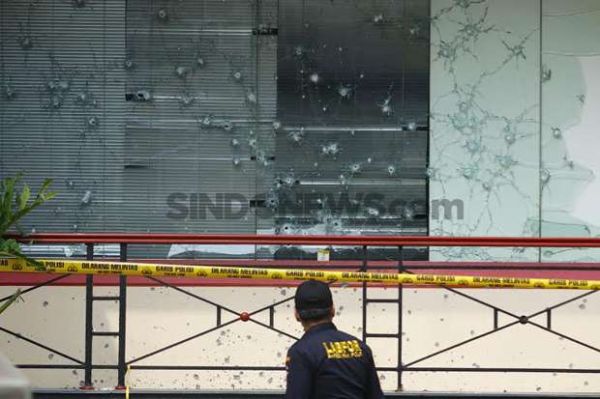 Sasaran Granat di Duren Sawit Kantor Advokat dan Hipmi