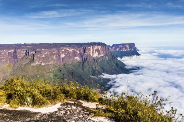 10 Tempat Yang Wajib Kamu Kunjungi Setidaknya Sekali Seumur Hidup