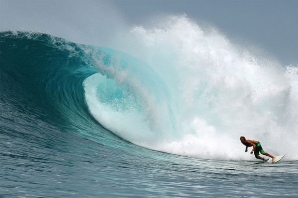 7 Spot Surfing Terbaik di Indonesia Selain Bali
