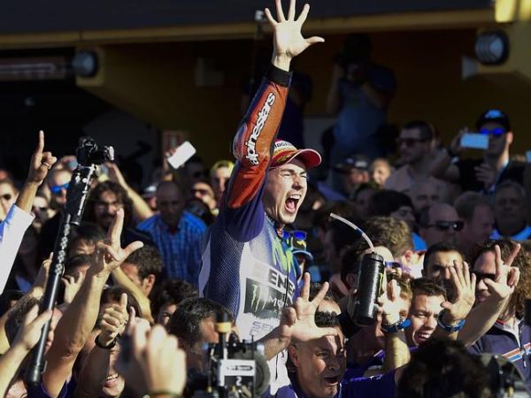 5 Momen Tak Terlupakan MotoGP 2015