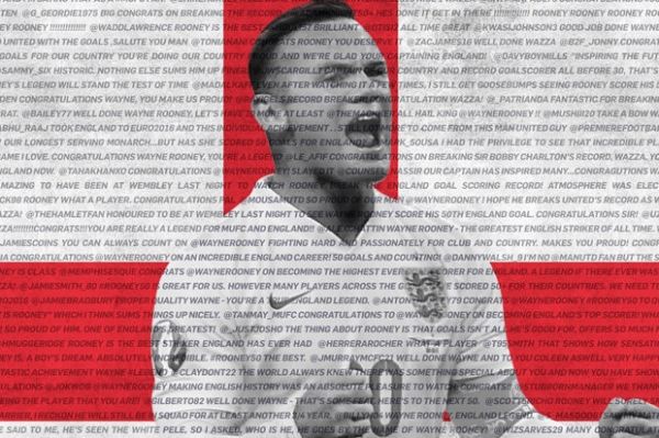 Rooney Terima Sepatu Emas dari Sir Bobby Charlton