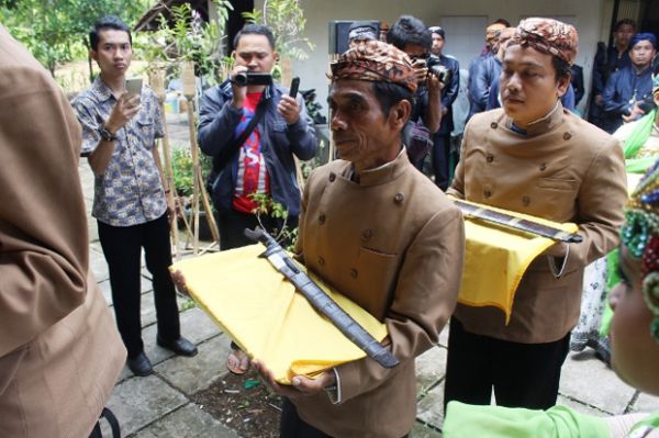 Melihat Tradisi Jamasan Pusaka Peninggalan Kerajaan Galuh
