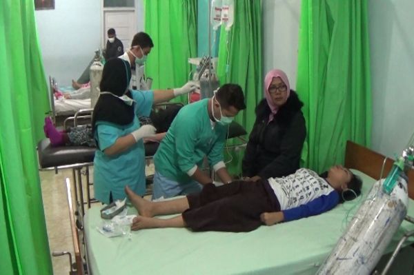 Delapan Santriwati Ini Keracunan Setelah Makan Malam