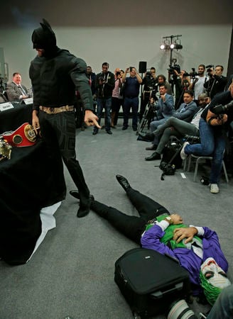 Jadi Batman, Tyson Ancam Robohkan Klitschko