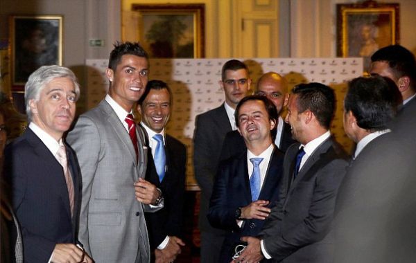 Buat Persiapan Pensiun Ronaldo Bisnis Hotel