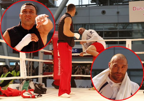 Tyson Berhasil Dapatkan Sarung Tinju Andalan