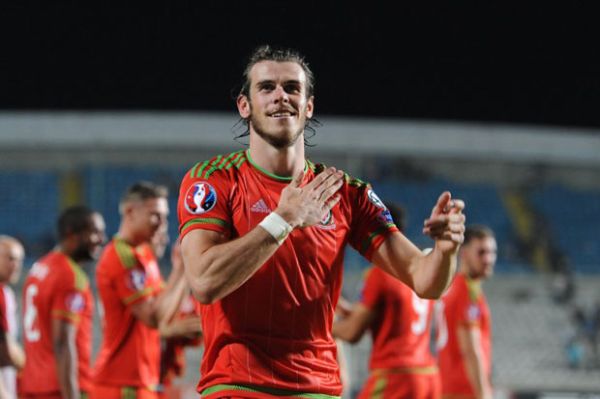 Wales memuncaki klasemen Grup B