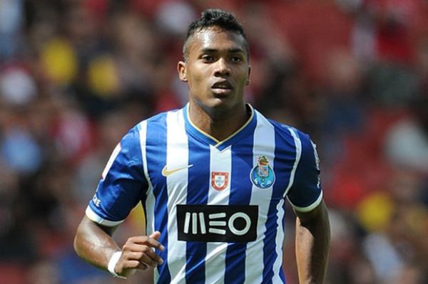 Daftar Bek Kiri Buruan Real Madrid di Jendela Transfer