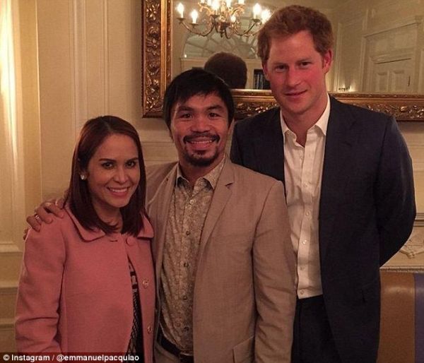Teriakan Minta Pacquiao - Mayweather Tarung Terus Bergema