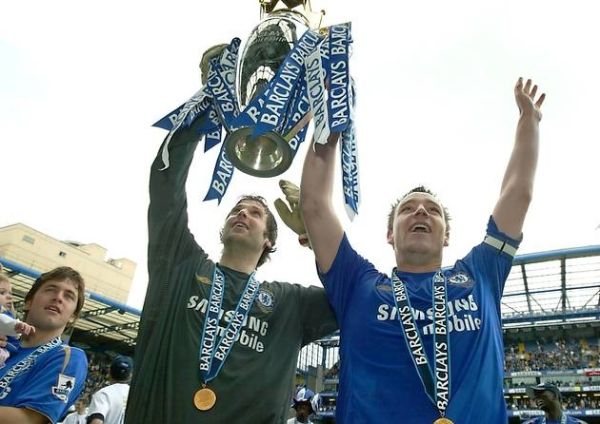 Lima Momen Bersejarah Cech di Chelsea