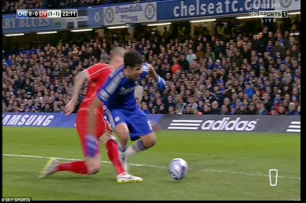 Bahkan Gerrard Tak Bisa Sembunyikan Emosinya Pada Costa