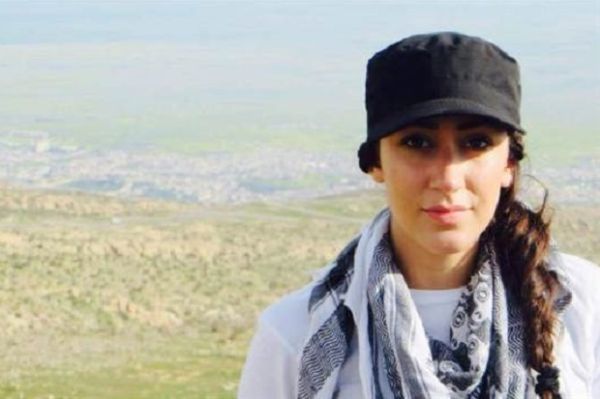 Wanita Cantik Ini Tinggalkan Segalanya Demi Bantu Korban ISIS