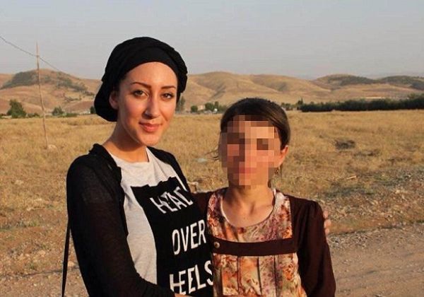Wanita Cantik Ini Tinggalkan Segalanya Demi Bantu Korban ISIS