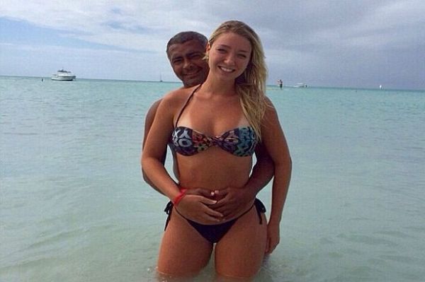 Gadis 19 Tahun Rela Digerayangi Legenda Brasil