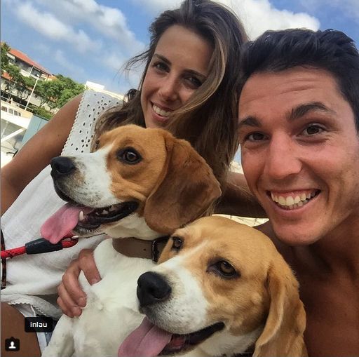 Liburan Espargaro Ditemani Sepasang Anjing 