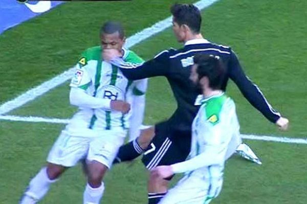 Ini Dia Aksi Pencak Silat Ronaldo Saat Hadapi Cordoba