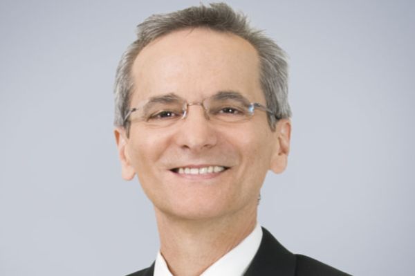 Dr Gary Small