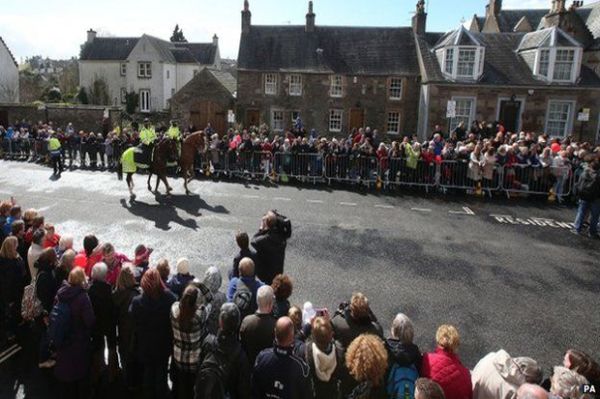 Murray Resmi Nikahi Kim Sears