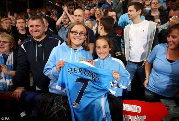 Sterling Tak Cuma Mencuri Hati Pellegrini