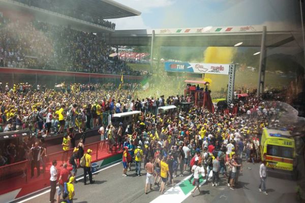 Ketika Valentino Rossi Pesta di Mugello