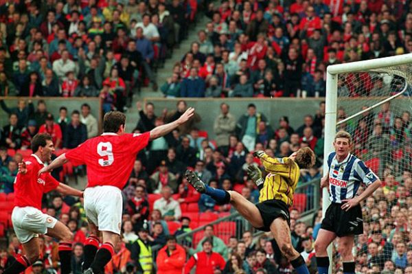 Lima Momen Bersejarah Liga Inggris (Edisi 1)