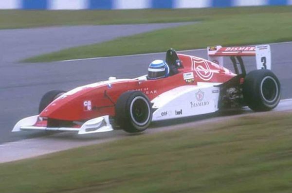 Bekas Mobil Balap Raikkonen Dijual