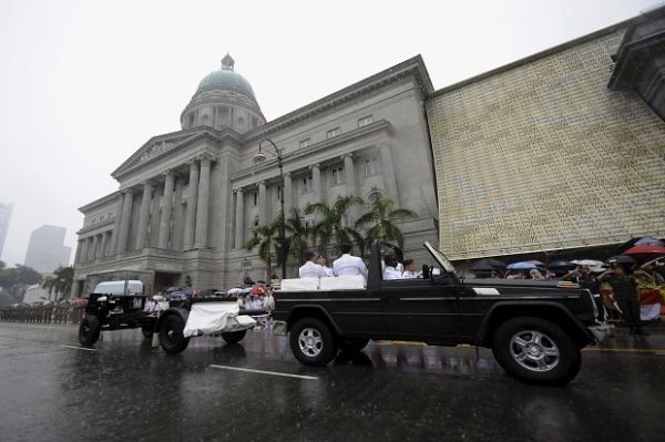 Banjir Air Mata Iringi Pemakaman Lee Kuan Yew