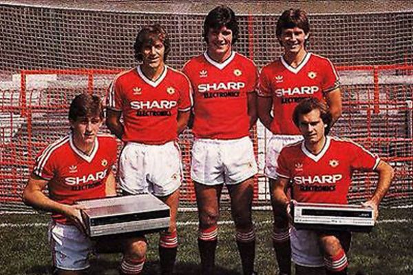 10 Jersey Legendaris Manchester United Bersama Adidas