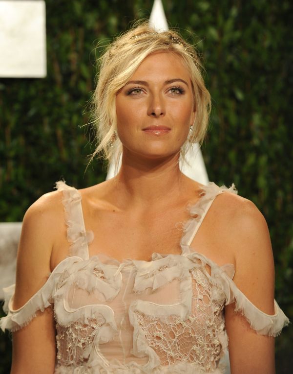Jual Kemolekan Tubuh, Sharapova Jadi Atlet Terkaya di Dunia