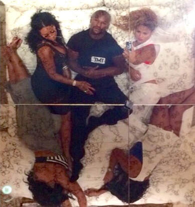 Waduh, Mayweather Jr Dikeroyok Empat Bidadari