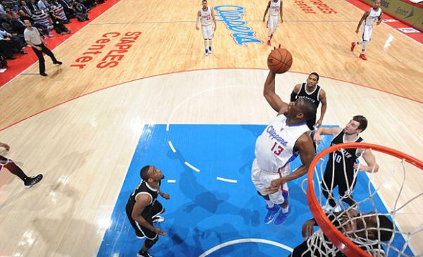Nyanyian Pacquiao Ganggu Mayweather Jr Nonton NBA