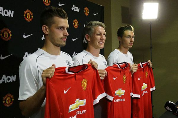 10 Transfer Terpanas Liga Inggris di Musim Panas 2015/2016
