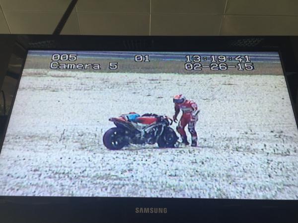 Ngeri, Calon Ban MotoGP 2016 Langsung Makan Empat Korban