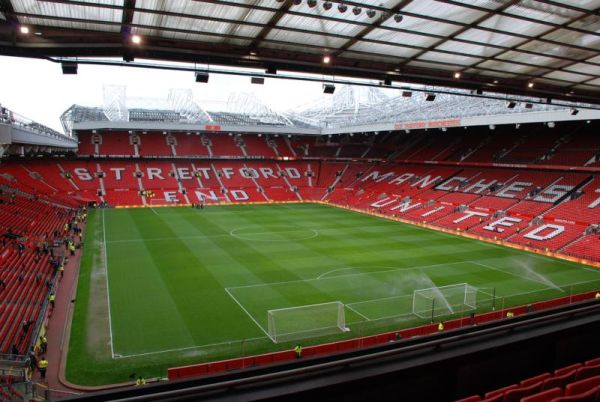Lima Fakta Man. United vs Spurs: 158 gol Hingga Final Piala Carling