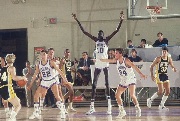 7 Legenda Raksasa dalam Sejarah NBA