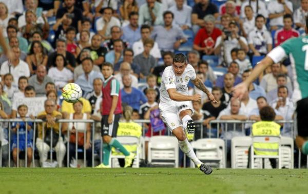 Deretan Maestro Sepakan Bola Mati Real Madrid