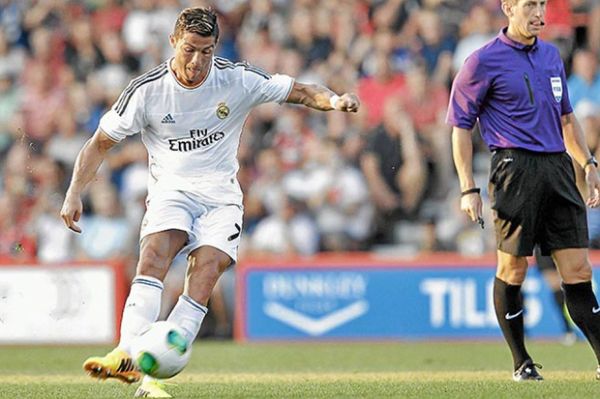 Deretan Maestro Sepakan Bola Mati Real Madrid