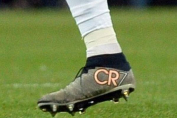 Jiplak Ronaldo, Sterling Pasang Label 'RS7' 