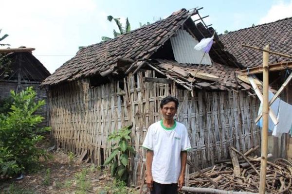 Ponari Dukun Cilik Beranjak Remaja, Pasiennya Bisa Dihitung Jari